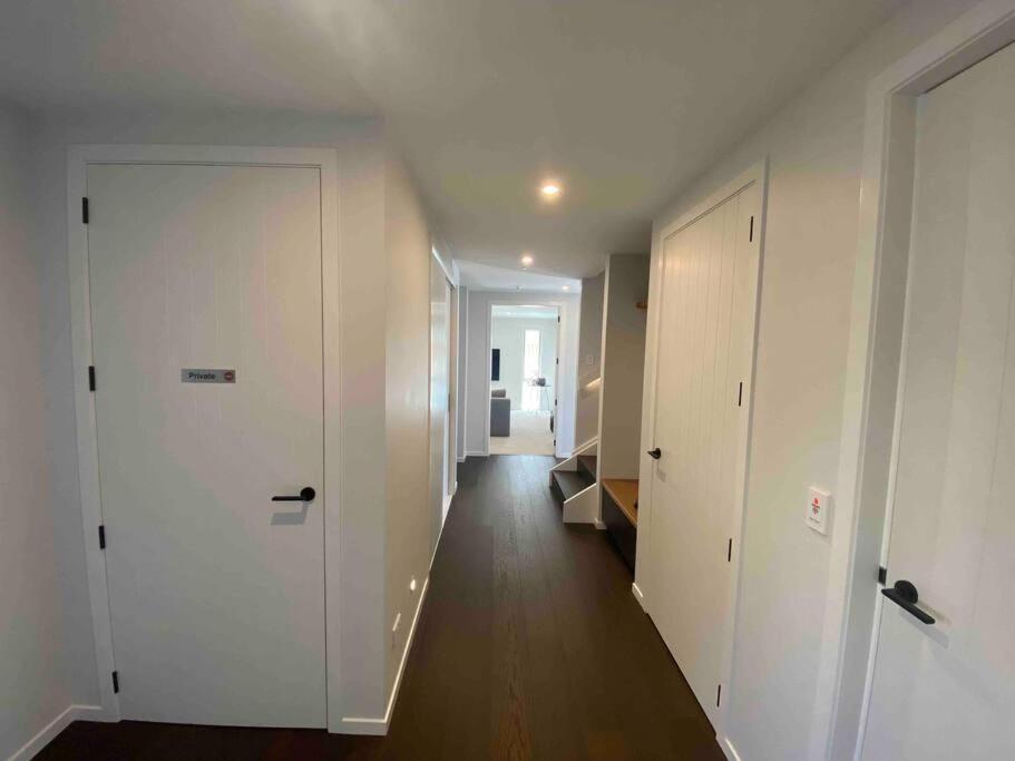 Luxury Escape In Cbd - Walking Distance To Town Villa Tauranga Exterior photo